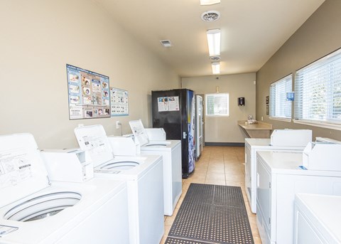 Pioneer Ridge Oregon City Apartments - Clubhouse/Laundry Room